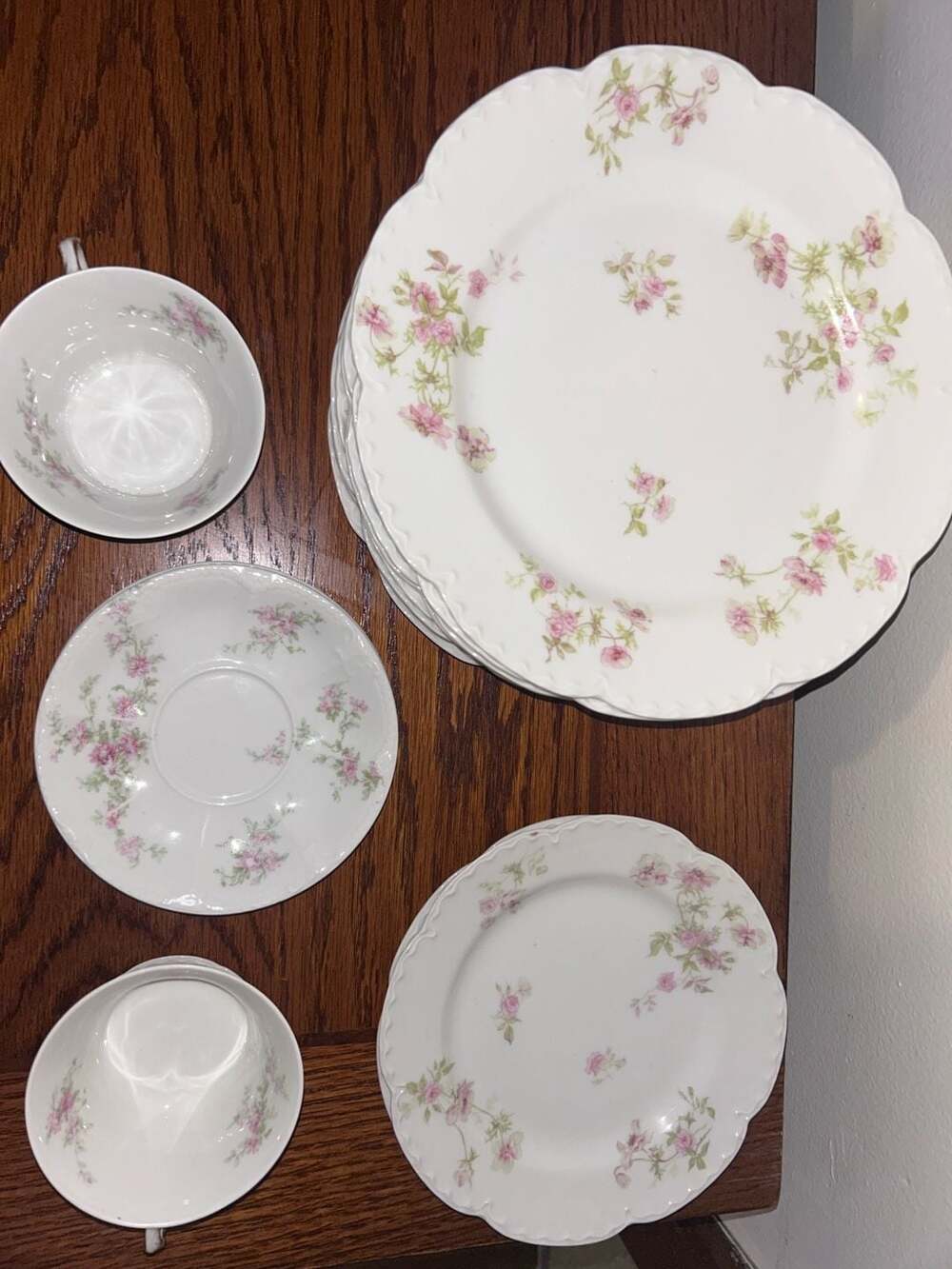 Theodore Haviland Limoges France Pink Floral 16 Piece China Set